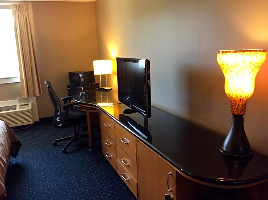 Village Inn Annapolis MD