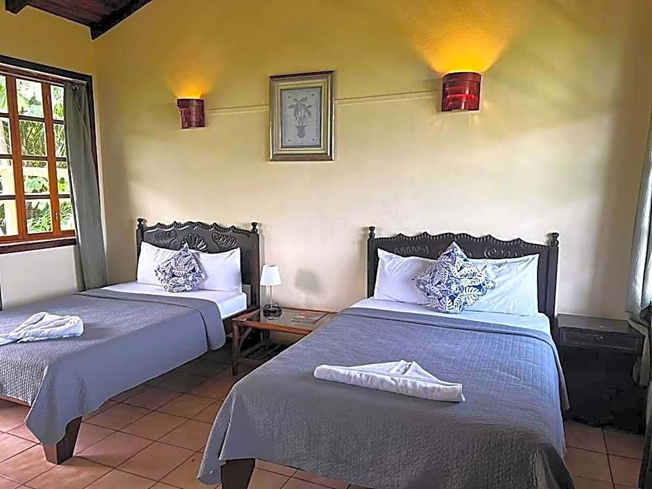 Hotel La Colina