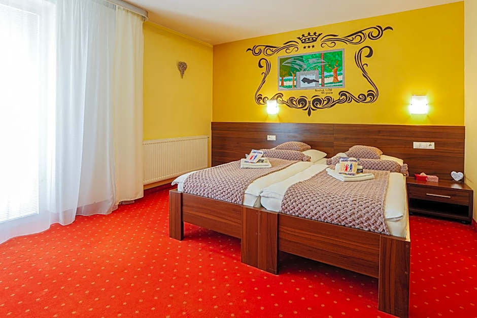 Grand Hotel Senica, Garni