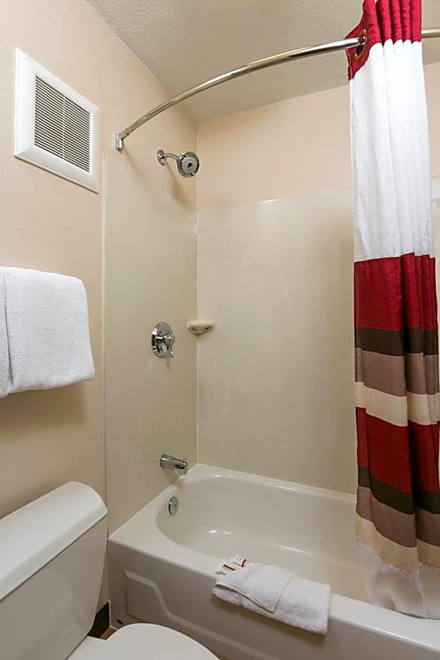 Red Roof Inn St George, SC