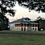 Bienvenue Mon Ami Bed and Breakfast
