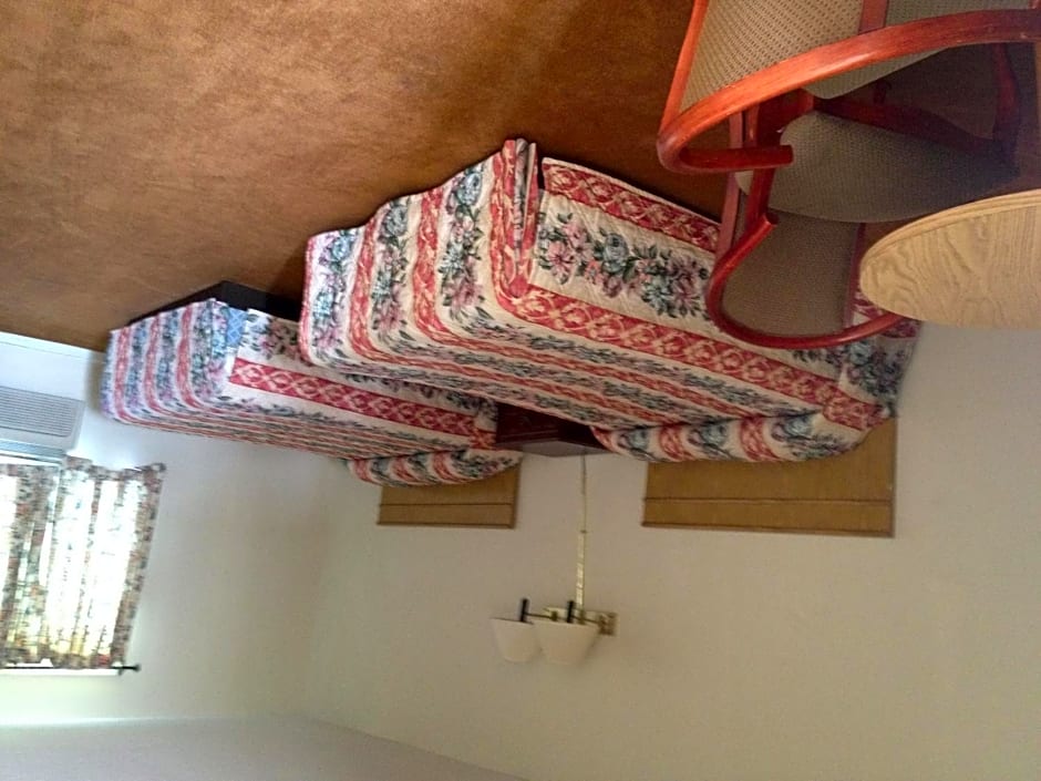 Hatfield Inn
