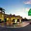 La Quinta Inn & Suites by Wyndham Tampa Bay Airport