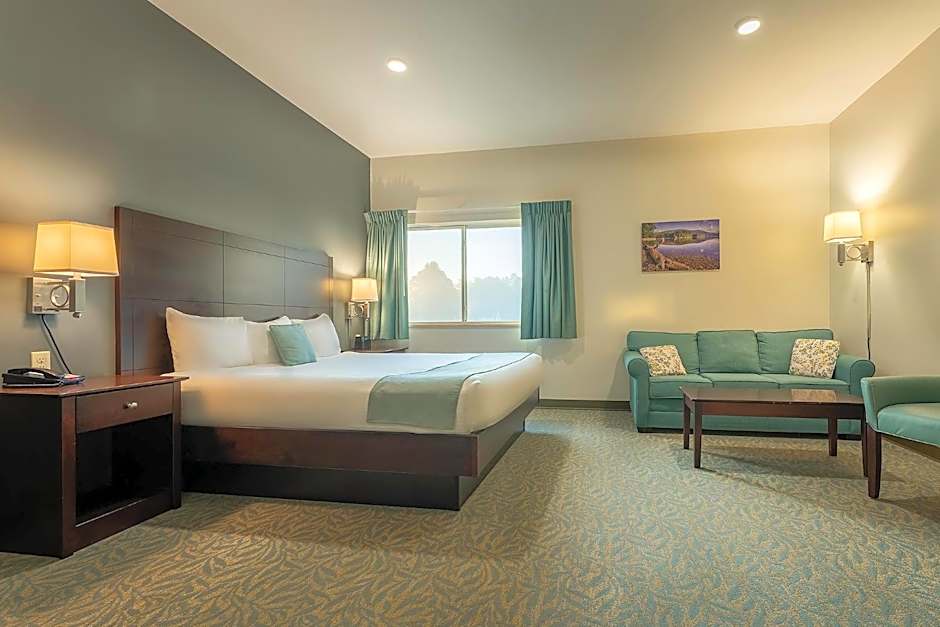 Photo 1 of 9 of Junior Suite
