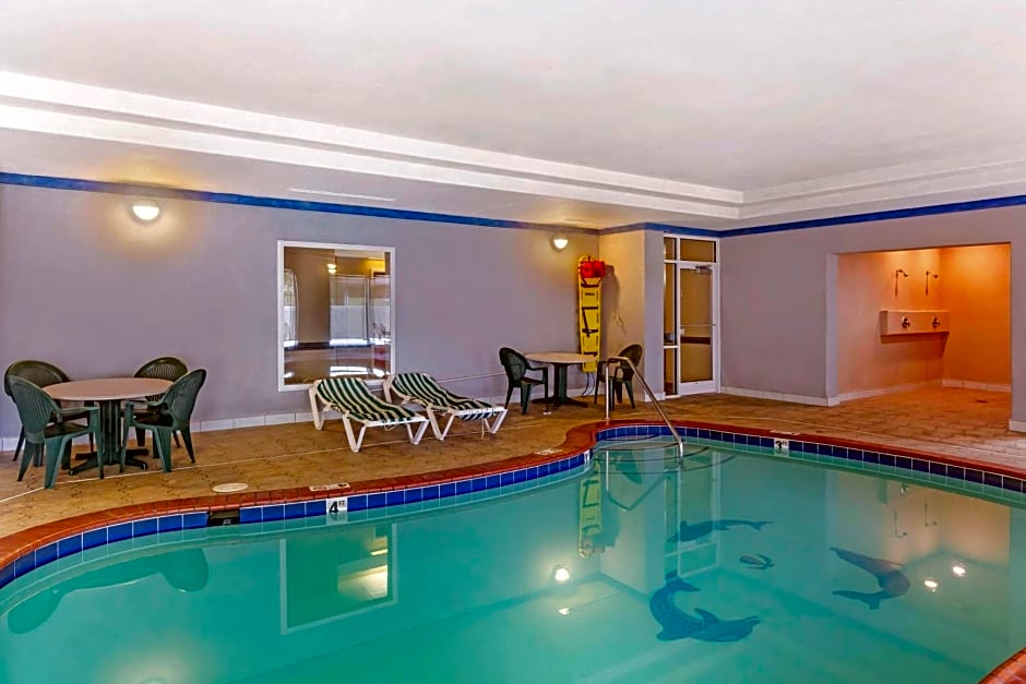 Comfort Inn & Suites Chesapeake