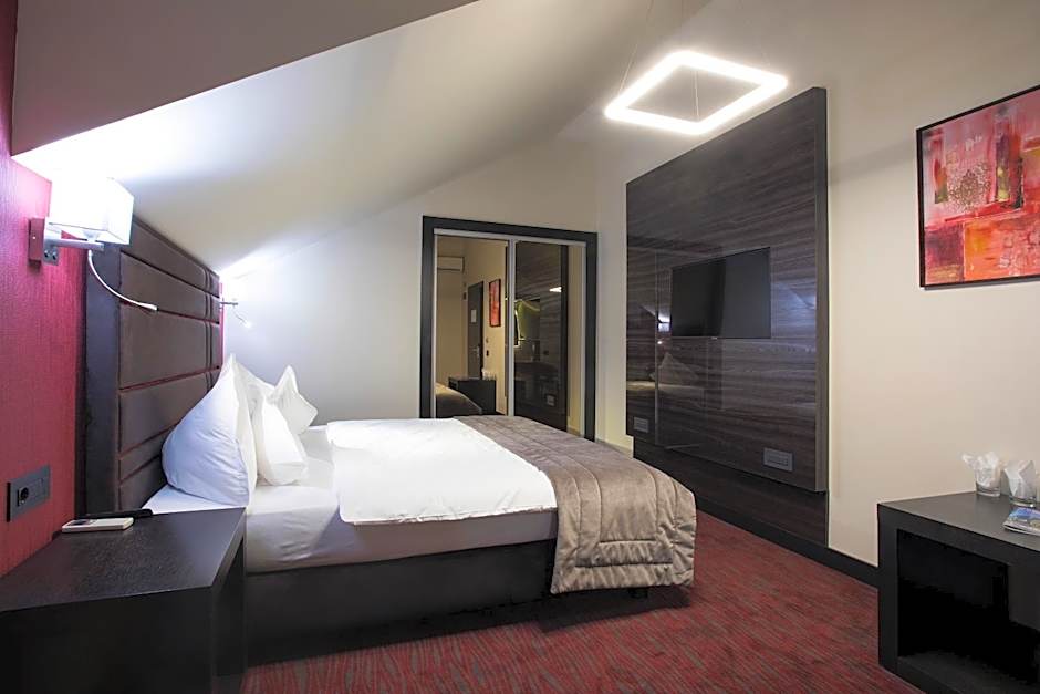 The Fifth Floor by Old Town Hotel