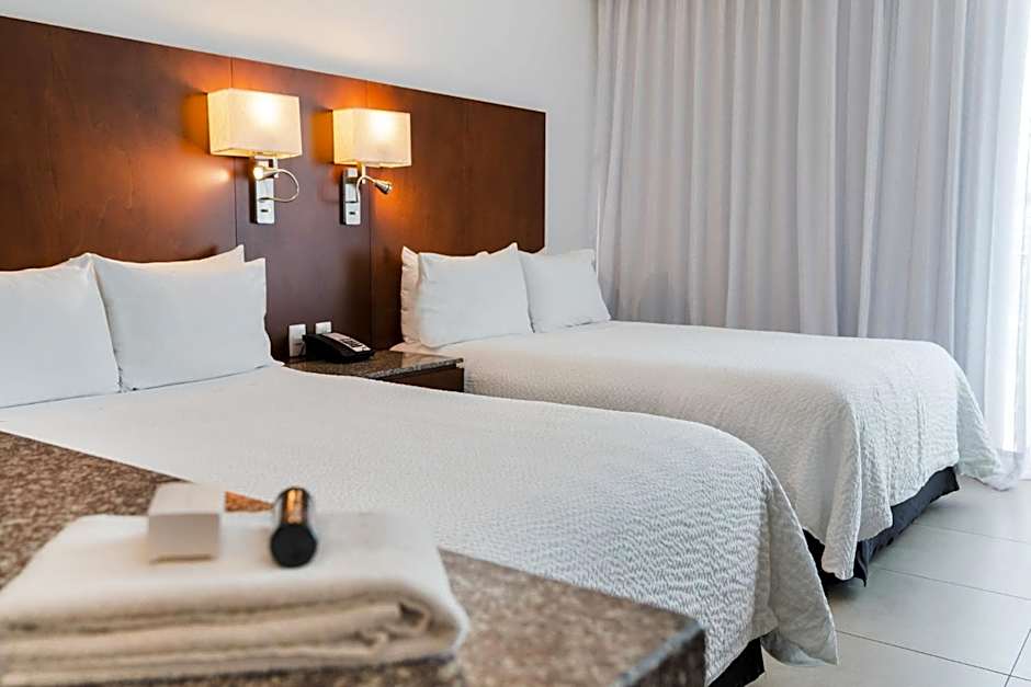 Fiesta Inn Playa del Carmen