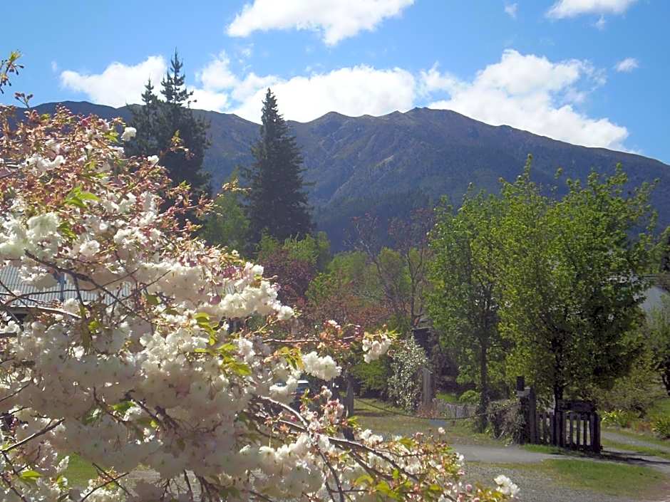 Harrogate Gardens Motel