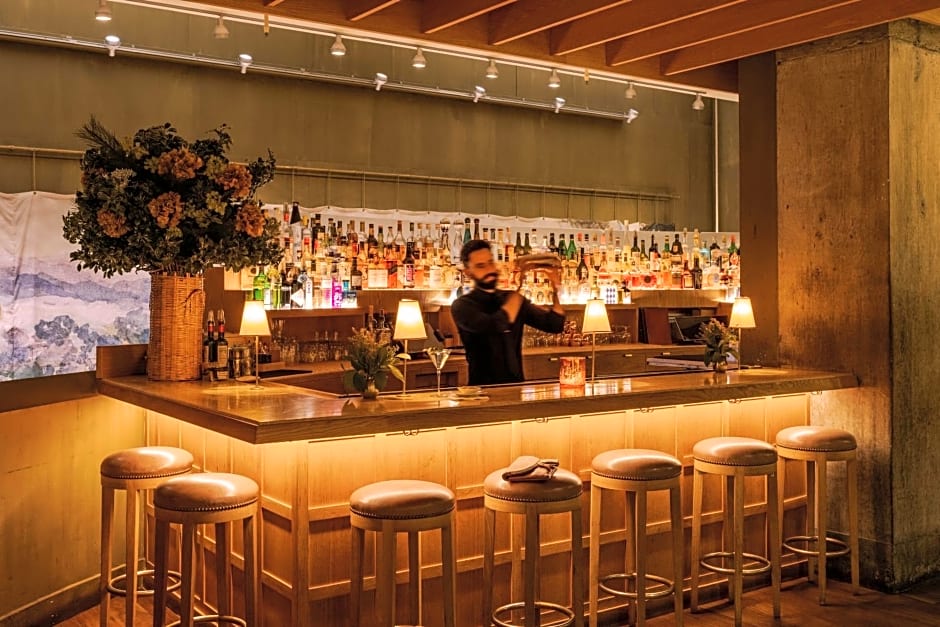 Chambers Hotel