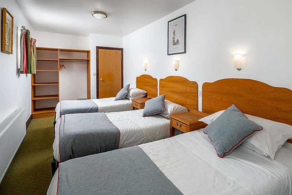 OYO Abbey Hotel, London Shepherd's Bush Market