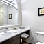 Best Western Plus Waller Hotel