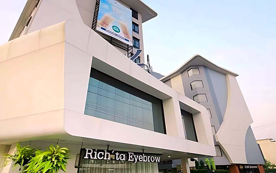 Xen Hotel Nakhon Pathom