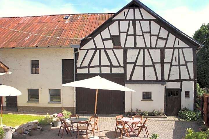 Landhof PAU