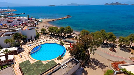 Mandalinci Beach Hotel - Alojamientos en TURGUTREIS