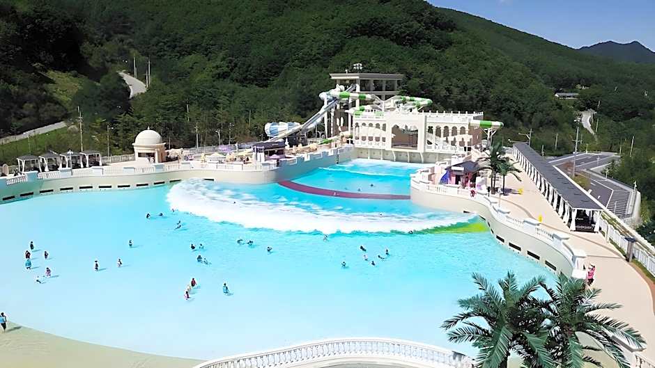 High1 Palace Hotel & CC (High1 Hotel&CC)