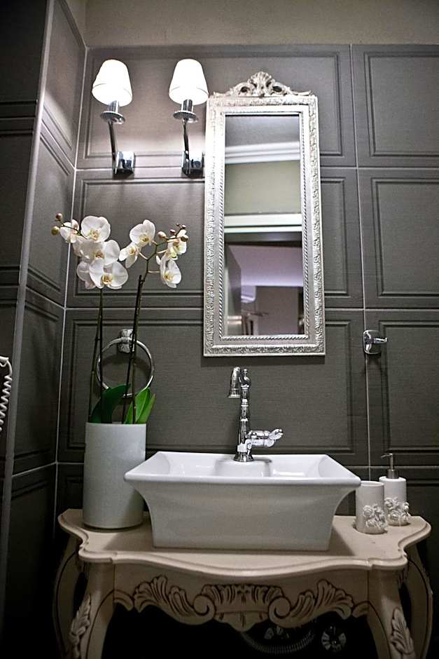 Melies Boutique Hotel