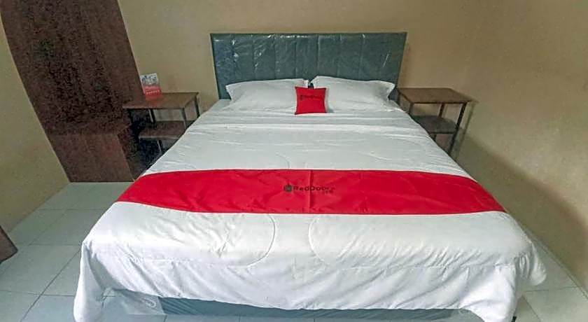 RedDoorz @ Waena Jayapura