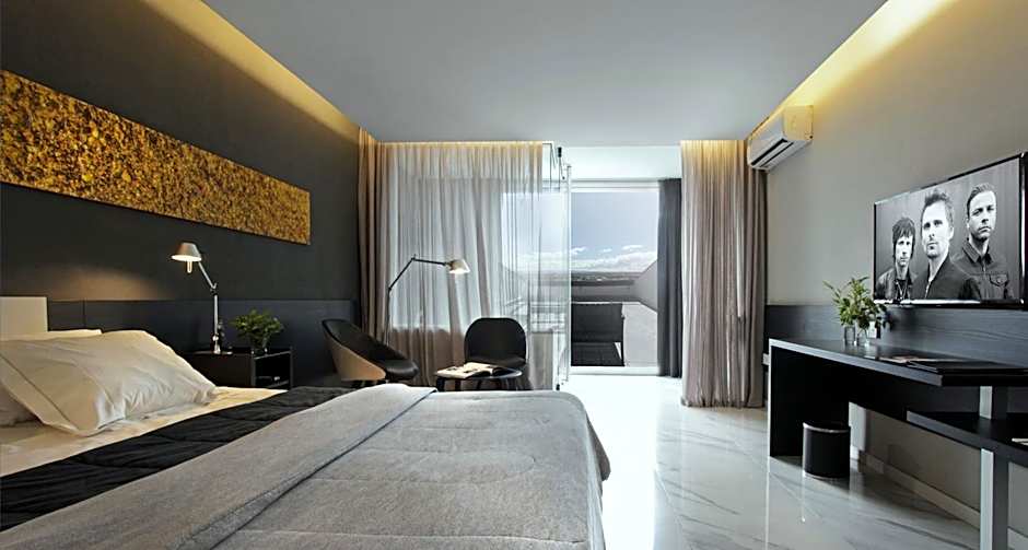 Pinares Panorama Suites & Spa