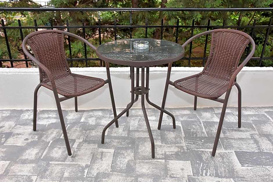 Galotel Agnoudas near the airport