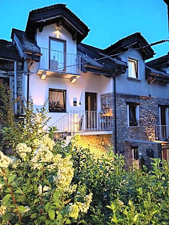 LA VIA DEL SALE accommodations holidays