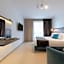Bayview Hotel by ST Hotels