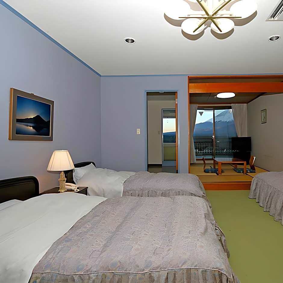 Shoji Mount Hotel