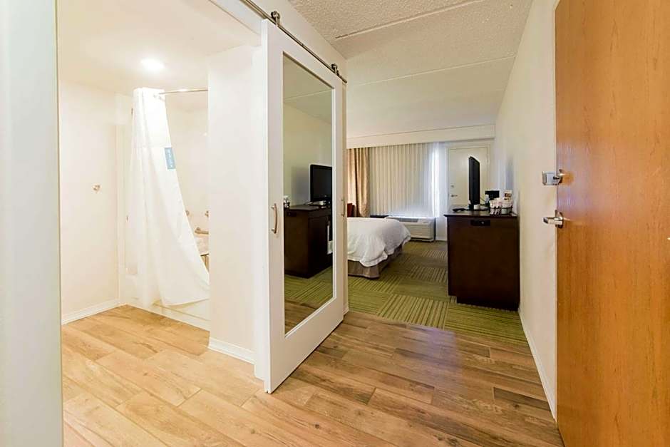 Hampton Inn By Hilton Caryville-I-75/Cove Lake-State Park