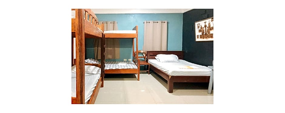RedDoorz Hostel @ Deomar Hometel and Farm Cafe Vigan Ilocos 