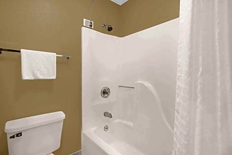 3 Double Beds Studio Suite Non-Smoking