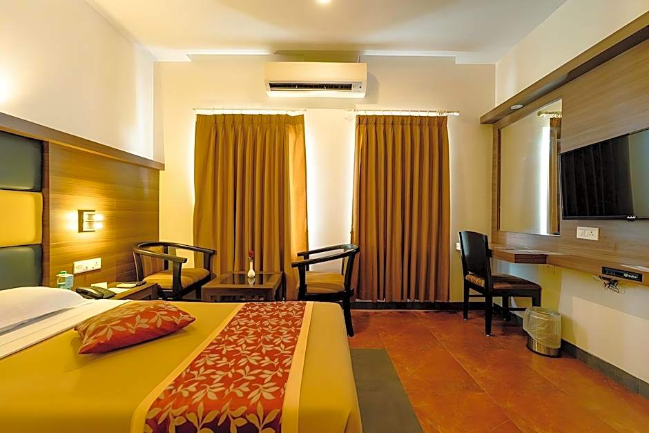 Hotel Abirami Residency