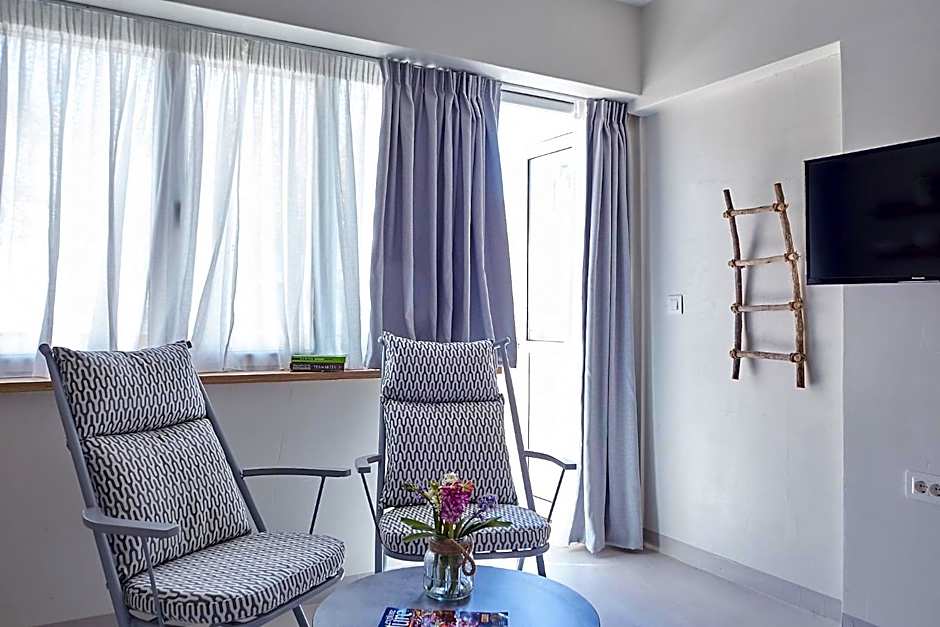 toStay-Unique apartment hotel in Athens center!