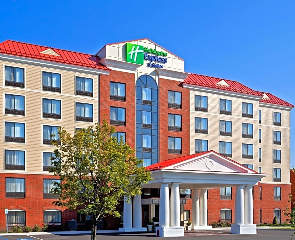 Holiday Inn Express Hotel & Suites Latham By IHG