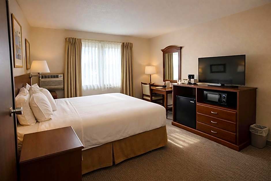 Lone Tree Inn