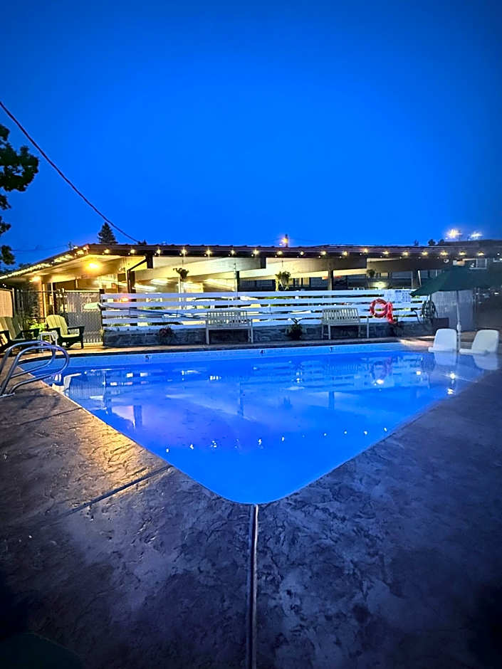 Timbers INN and Suites