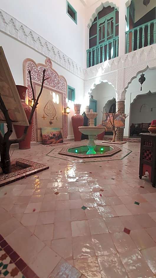 Riad Mille Et Une Nuits