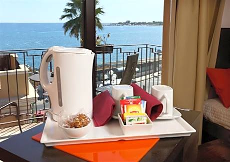 Superior Double Room with Sea View and Balcony