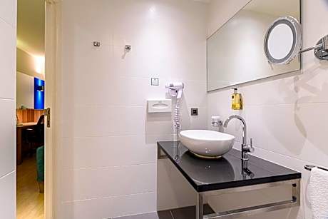 King Suite with Sofa Bed