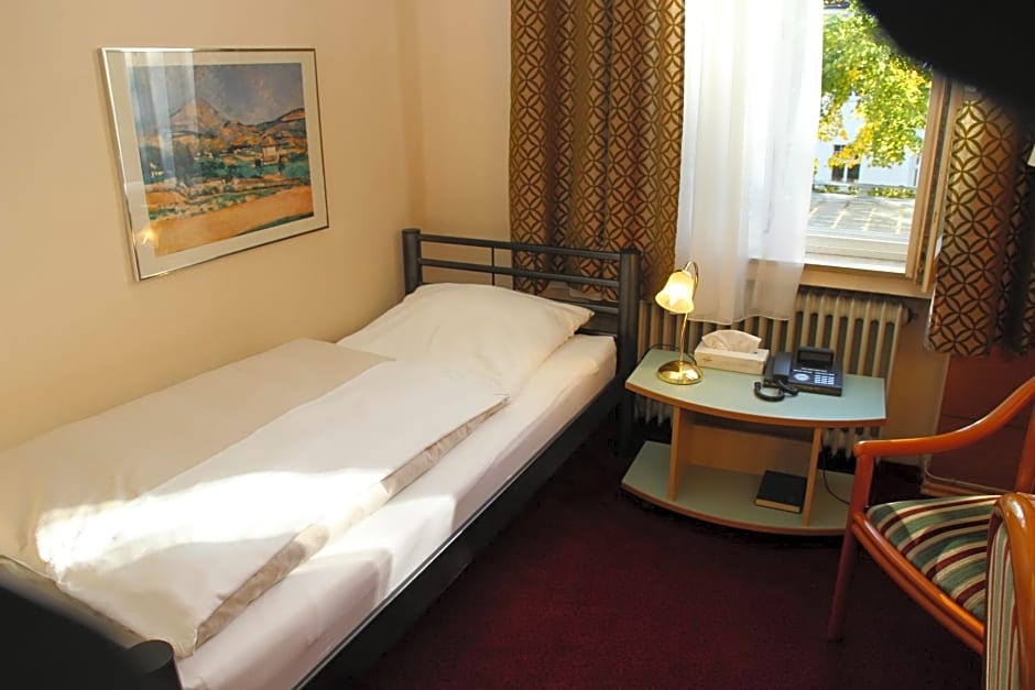 Hotel Rheinland Bonn - Bad Godesberg