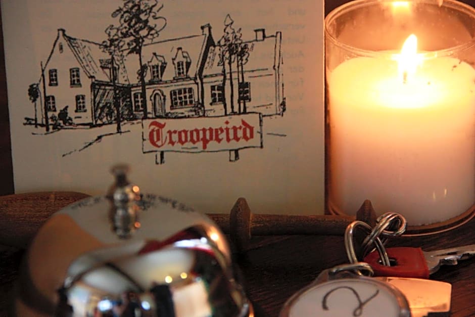 Hotel Troopeird