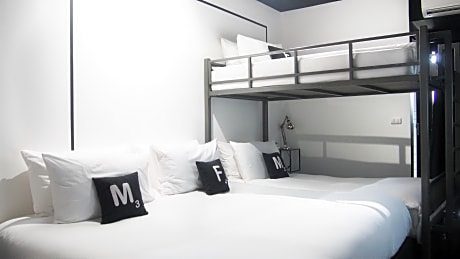 Orangutan Pod King + Bunk Bed