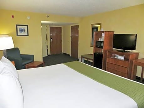 King Room with Sofa Bed