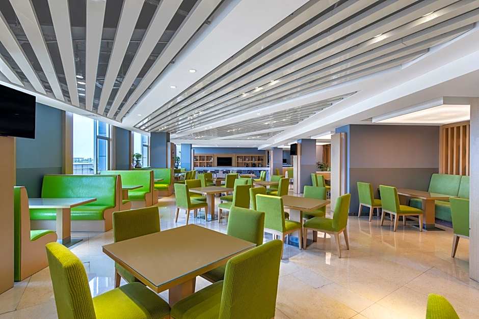 Holiday Inn Express Zhengzhou Airport By IHG