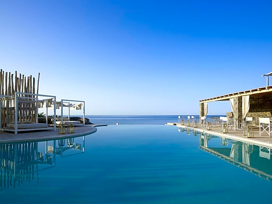 Artemis Deluxe Rooms