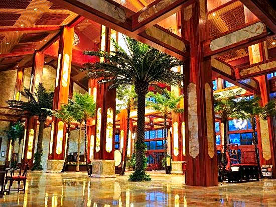 Donggu Lake Xiangshan New Century Hotel