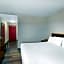 Holiday Inn Express Hotel & Suites King Of Prussia