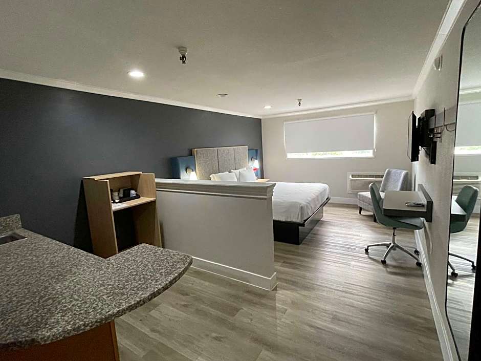 The Midtowner Hotel, SureStay Collection by Best Western