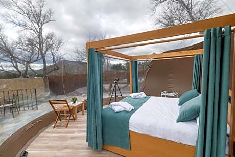 Double Room with Private External Bathroom