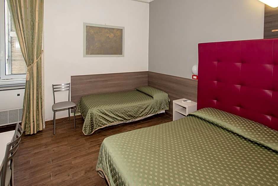Hotel Piola