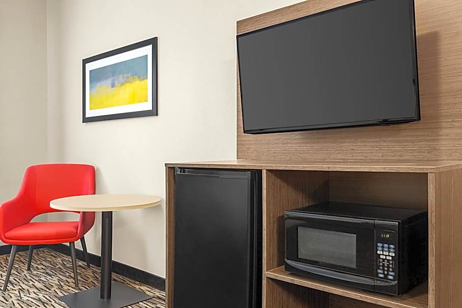 Ramada by Wyndham Marina