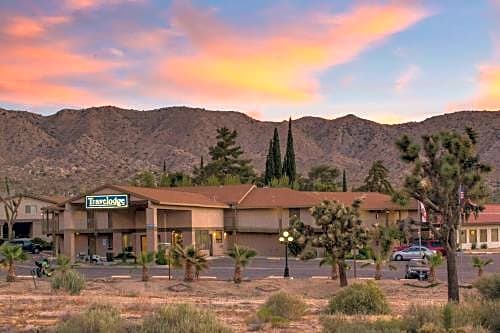 Travelodge Inn & Suites by Wyndham Yucca Valley/Joshua Tree